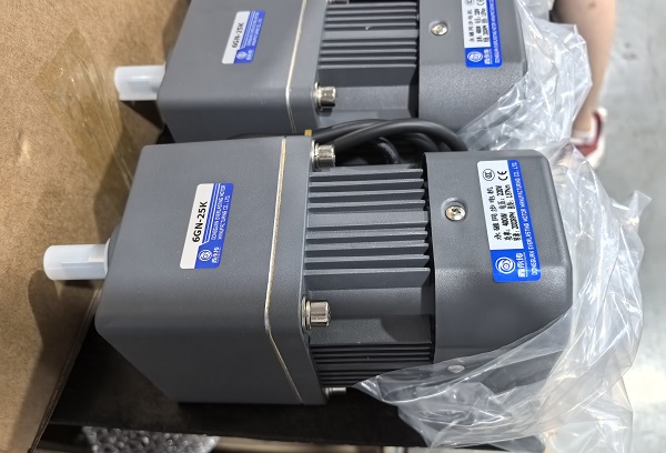 纸箱捆包机电机减速机,6IK300A-AMF微型减速电机.jpg